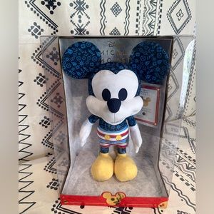 Disney Year of the Mouse Collector Plush #8 August‎ - Captain Mickey Mouse
